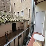 Casa Urries Historico Y Parking Zaragoza