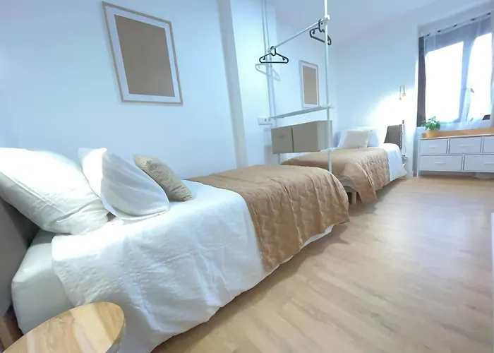 Casa Urries Historico Y Parking * Сарагоса