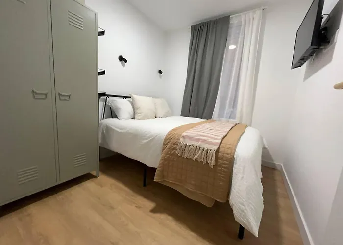 Casa Urries Historico Y Parking Сарагоса